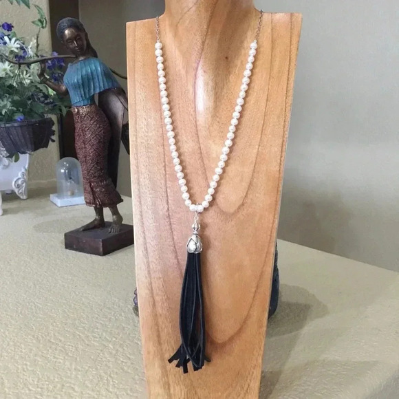 Leather And Pearls,Tassel Necklace,Long Pearl Necklace,June Birthday - Picture 1 of 6